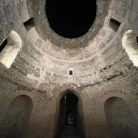 Διαμέρισμα Rooftop Giovanina Σπλιτ